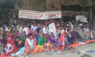 Construction workers protest at Bhagalpur