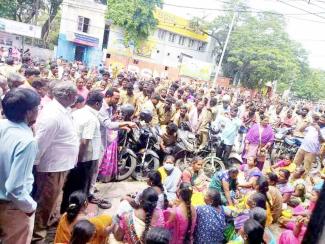 Coimbatore Sanitation Workers Strike For Minimum Wages and Regularisation